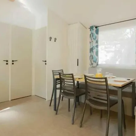 Semesterbostad Mobilhome 4 Etoiles - Piscine - Efceid L'Ile-d'Olonne